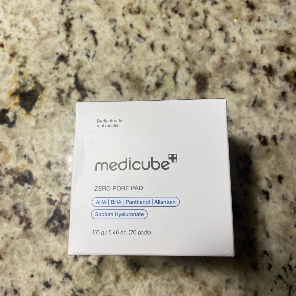 Medicube Zero Pore Pad - NWT